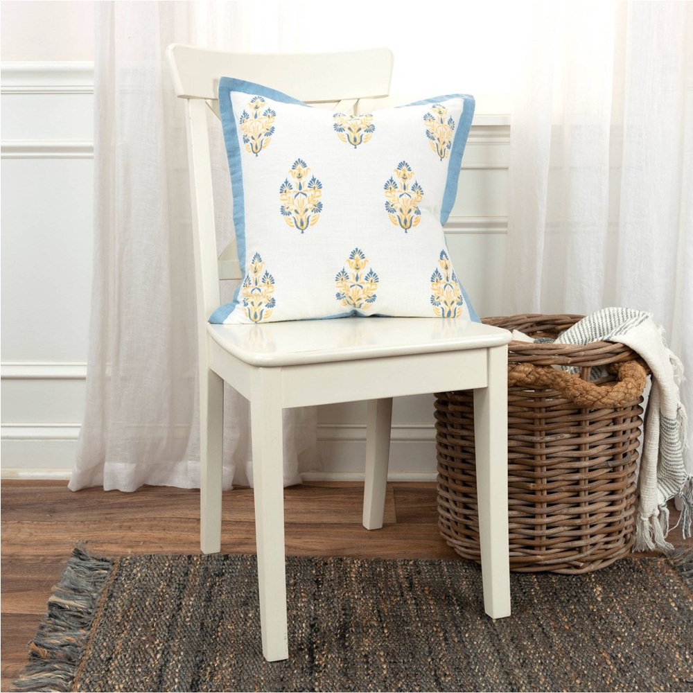 Rizzy Home,18"x18"Vintage Square Throw Pillow, Embroidery,Botanical,Blue/Yellow - Picture 2 of 5